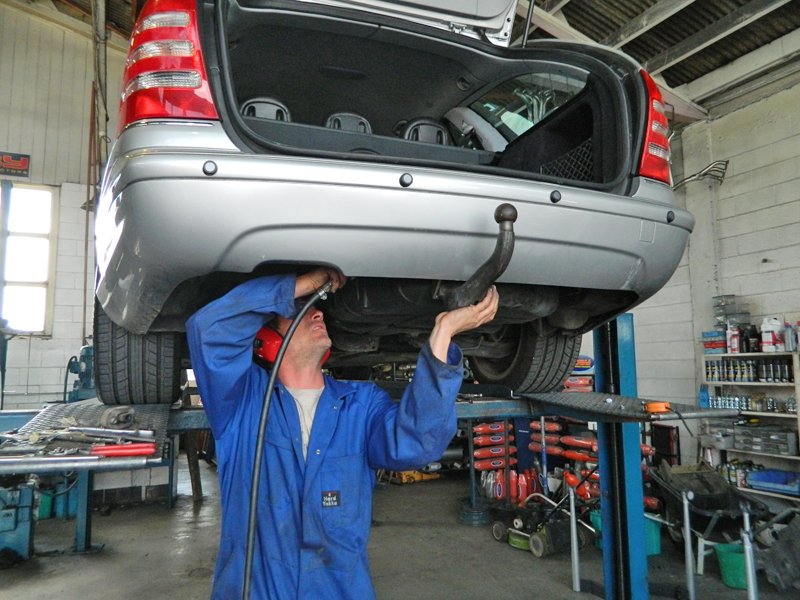 Custom towbar fitting Auckland - Takapuna Mufflers workshop